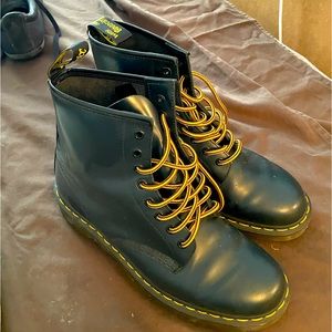 Dr martens Bots 10/10 worn 3 times Not my style got it as s gift.